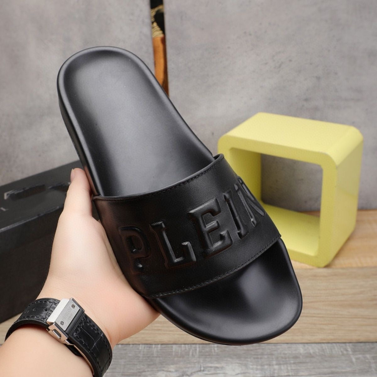 New-PP Leather slippers